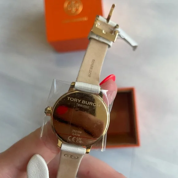 ❌SOLD❌Tory Burch Gigi Gold Stainless Leather Wrap Watch 28mm TBW2002 - Picture 4 of 8